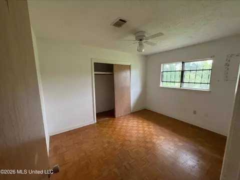 2002 Queensroad Ave, Jackson, MS 39213 photo 7