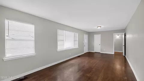 Living - 1348 Marydale Dr, Jackson, MS 39212 photo 3 of 9