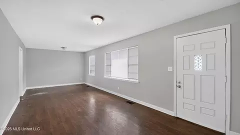 Living - 1348 Marydale Dr, Jackson, MS 39212 photo 1 of 9