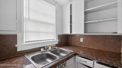 Other - 4894 Sheridan Dr, Jackson, MS 39206 photo 4 of 10