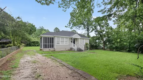 Exterior - 4894 Sheridan Dr, Jackson, MS 39206 photo 4 of 9
