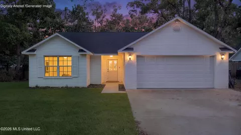 8820 Mermaid Ave, Ocean Springs, MS 39564