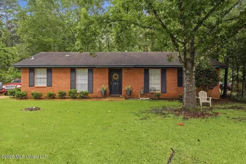 141 Cumberland Rd, Brandon, MS 39047