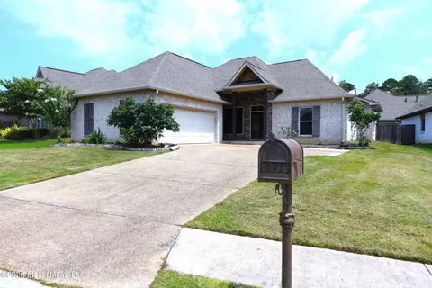 602 Emerald Ct, Brandon, MS 39047