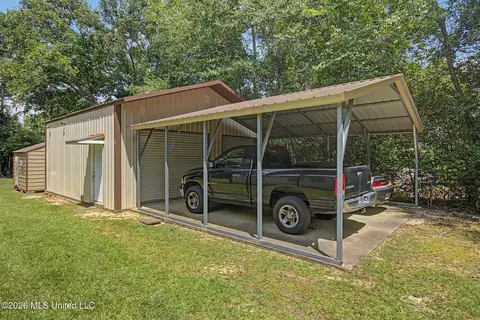 12 1st St, Perkinston, MS 39573 photo 2