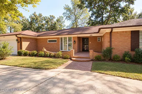 123 Devalda Dr, Duck Hill, MS 38925