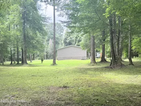 Exterior - 1167 Todd Rd, Summit, MS 39666 photo 3 of 4