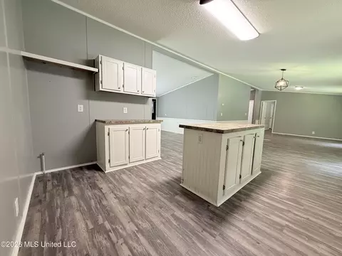 Kitchen - 1167 Todd Rd, Summit, MS 39666 photo 2 of 4