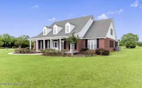 5140 Lower Bay Rd, Bay Saint Louis, MS 39520
