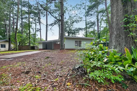 5435 Wayneland Dr, Jackson, MS 39211