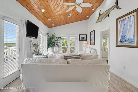 Living - 10157 S River Dr, Biloxi, MS 39532 photo 3 of 3