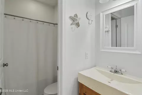 Bath - 10157 S River Dr, Biloxi, MS 39532 photo 1 of 2