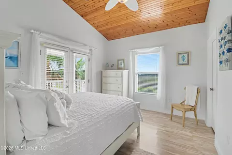 Bedroom - 10157 S River Dr, Biloxi, MS 39532 photo 1 of 6
