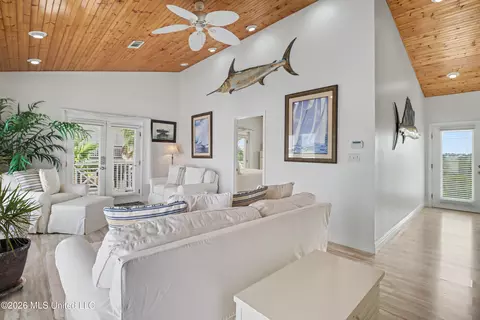 Entry Way - 10157 S River Dr, Biloxi, MS 39532 photo 1 of 1