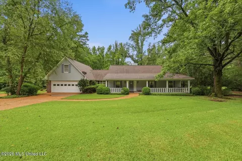2141 Mcfarland Rd, Raymond, MS 39154