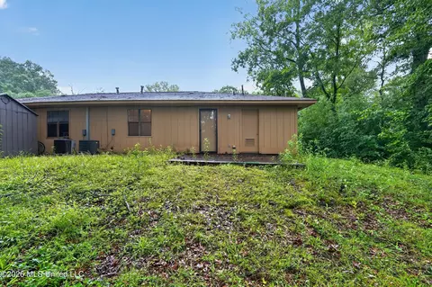 Exterior - 4525 Whitehaven Dr #AB, Jackson, MS 39204 photo 1 of 2