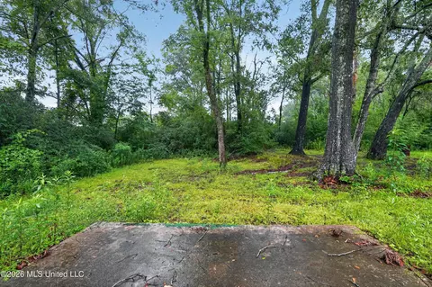 Exterior - 4525 Whitehaven Dr #AB, Jackson, MS 39204 photo 2 of 2