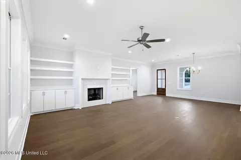 Living - 256 Caroline Blvd, Madison, MS 39110 photo 1 of 2