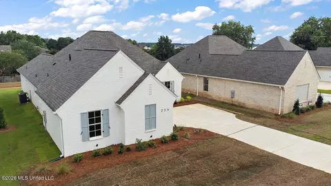 Exterior - 256 Caroline Blvd, Madison, MS 39110 photo 5 of 10