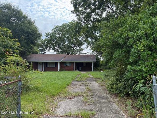 115 Basin Refuge Rd, Lucedale, MS 39452