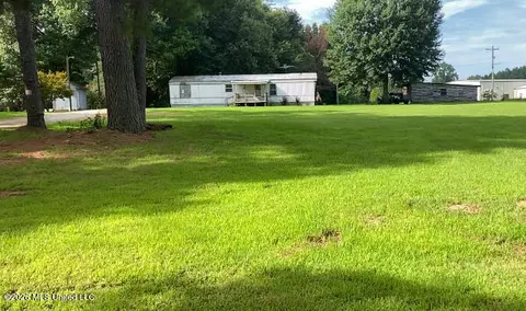 70 Matthews Rd, Sarah, MS 38665