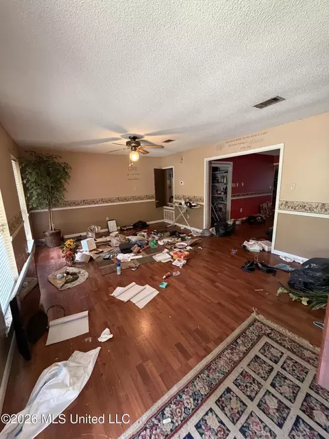 Living - 125 Tara Ln, Lucedale, MS 39452 photo 1 of 2