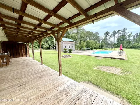 Exterior - 399 Freeman Rd SW, Summit, MS 39666 photo 3 of 7