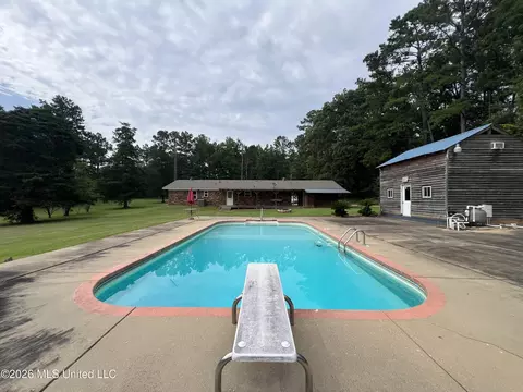 Exterior - 399 Freeman Rd SW, Summit, MS 39666 photo 5 of 7