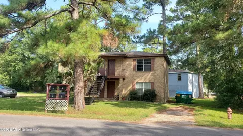 6443 Jasmine St, Moss Point, MS 39563 photo 1