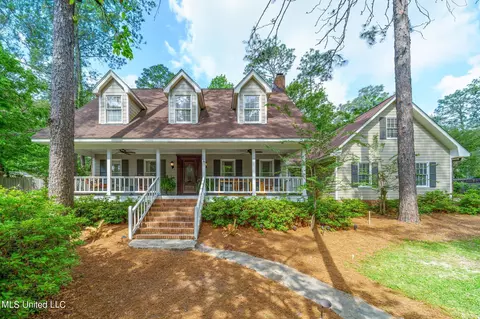 2203 S 40th Ave, Hattiesburg, MS 39402