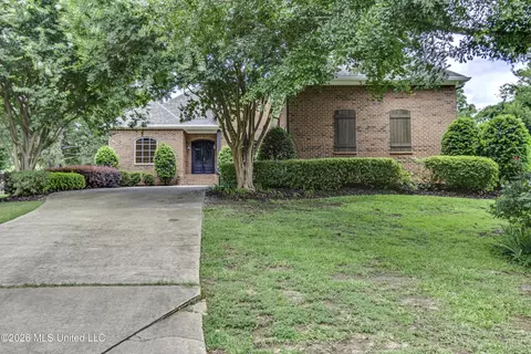 102 Brighton Ln, Ridgeland, MS 39157