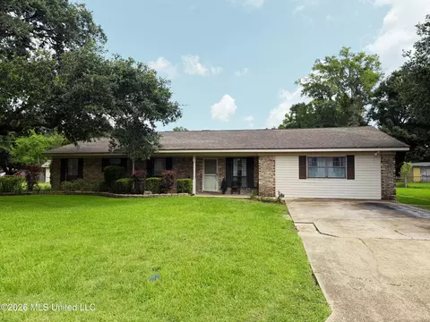 2318 Lynn Ave, Gulfport, MS 39503