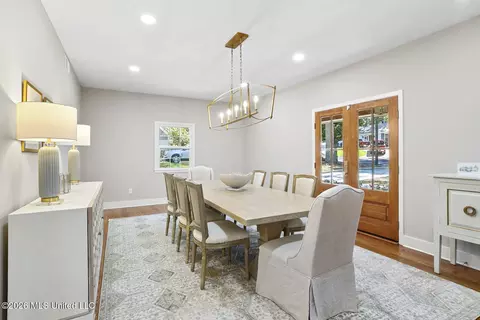 Dining - 4408 Deer Creek Dr, Jackson, MS 39211 photo 2 of 3