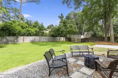Exterior - 4408 Deer Creek Dr, Jackson, MS 39211 photo 5 of 5