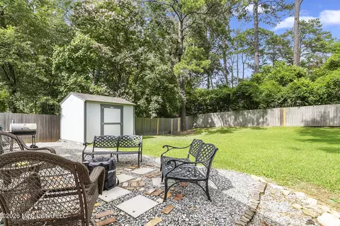 Exterior - 4408 Deer Creek Dr, Jackson, MS 39211 photo 4 of 5