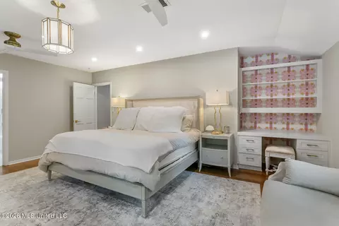 Bedroom - 4408 Deer Creek Dr, Jackson, MS 39211 photo 4 of 8