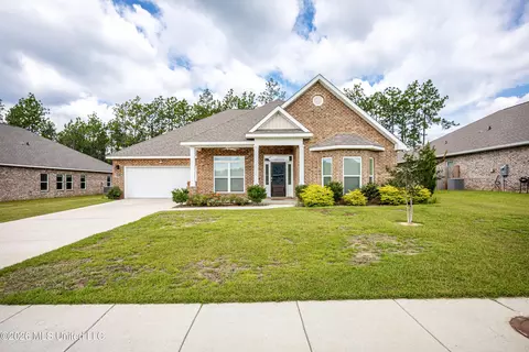 15381 Dandelion Dr, D'iberville, MS 39540