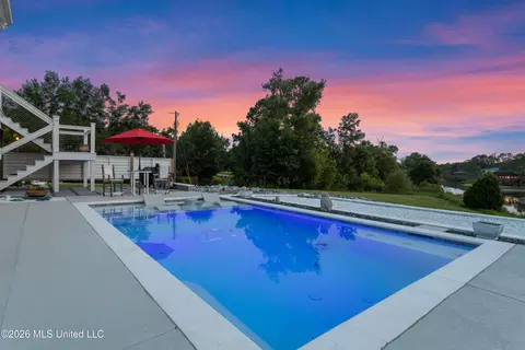 Exterior - 15520 Needle St, Biloxi, MS 39532 photo 15 of 18
