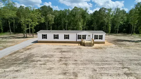 2038 SW Ceasar Trl, Bogue Chitto, MS 39629