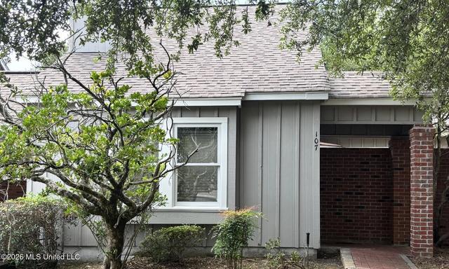 107 River Place 1, Jackson, MS 39211