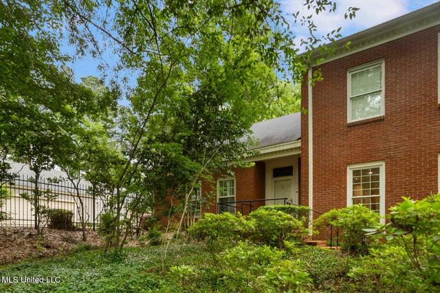 246 Eastbrooke St, Jackson, MS 39216