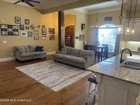 112 Claiborne St, Madison, MS 39110 photo 8