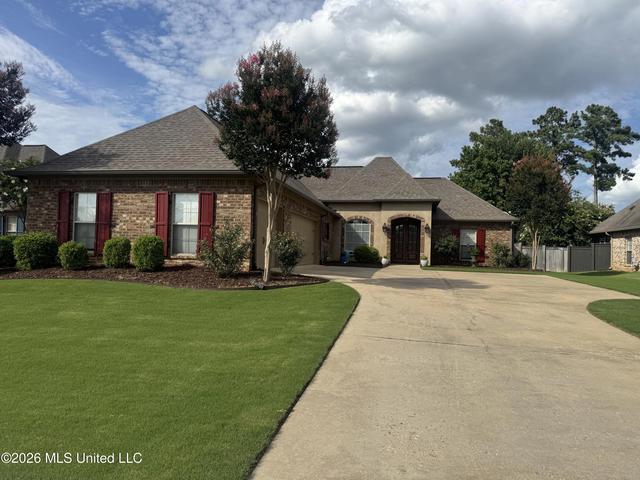 120 Claiborne St, Madison, MS 39110