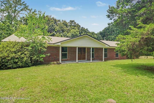 2500 Mamie Ln, Vancleave, MS 39565