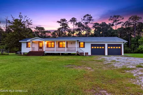 3015 Bonita Rd, Gautier, MS 39553