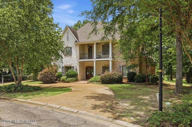 460 Pembrooke Dr, Madison, MS 39110