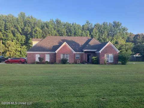 170 Dry Field Rd, Byhalia, MS 38611
