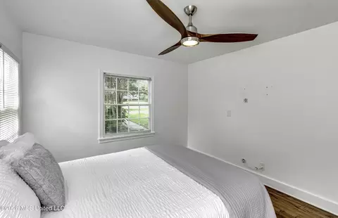 Bedroom - 1030 Manship St, Jackson, MS 39202 photo 8 of 8