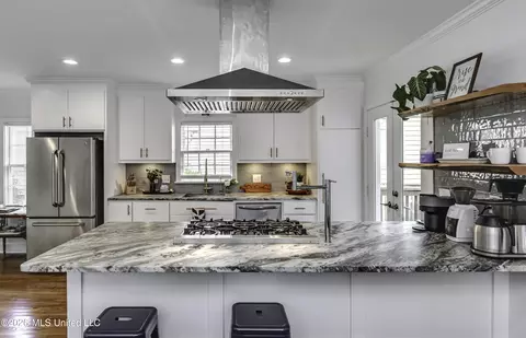 Kitchen - 1030 Manship St, Jackson, MS 39202 photo 8 of 9