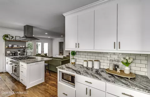 Kitchen - 1030 Manship St, Jackson, MS 39202 photo 2 of 9